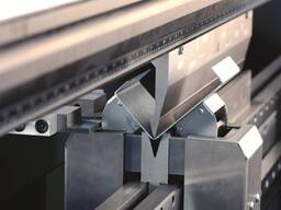 Гибка металла Вид: лист горячекатаный…, Способ гибки: горячая…, Разм. : 5…, L= 0,1-8 м