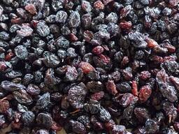 Изюм черно-красный