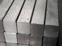 Квадрат титановый 20—180 мм, марки ВТ3—1; ВТ6ч; ОТ4—1