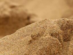 Qum işarəsi: 0-4, 0.1-0.8, 0.1-2.5... , Növ: yuyulmuş, konstruksiya, kvars...